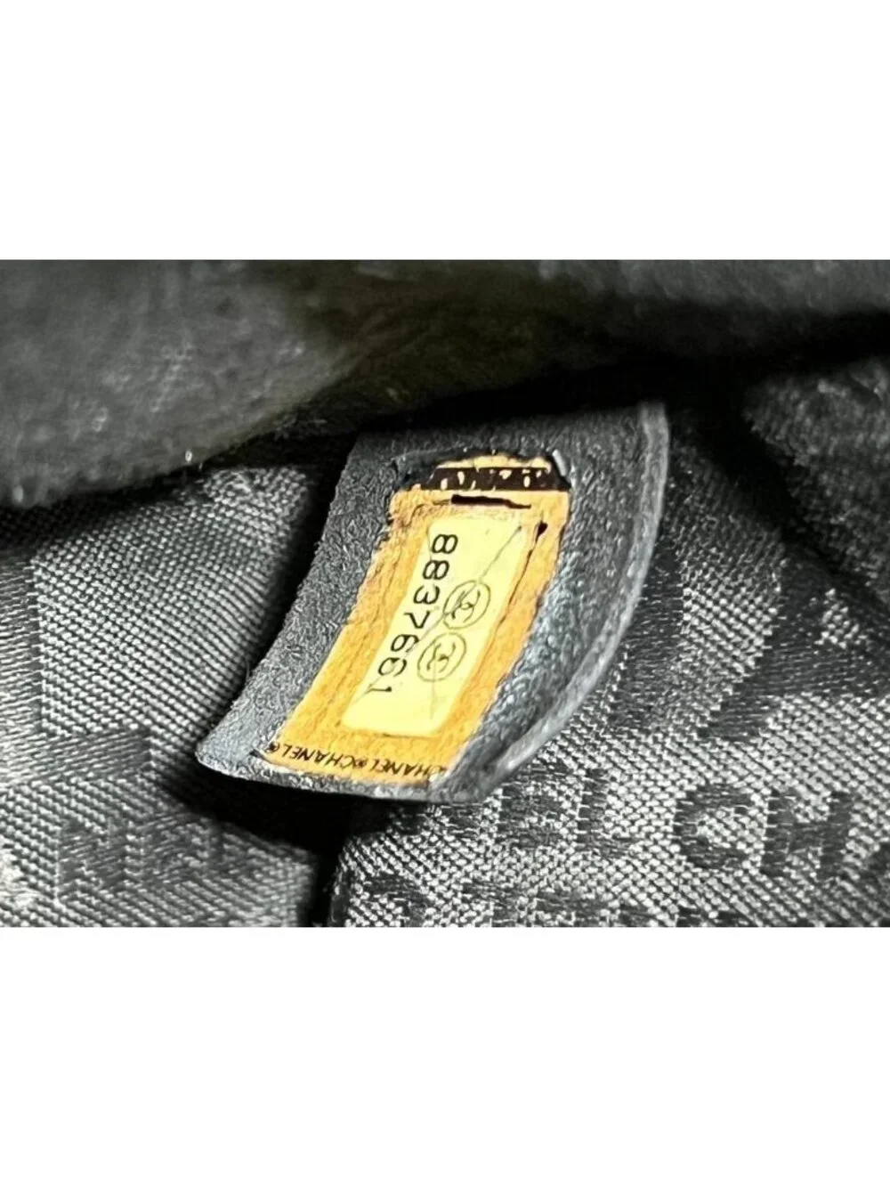Chanel Tote Icon Line